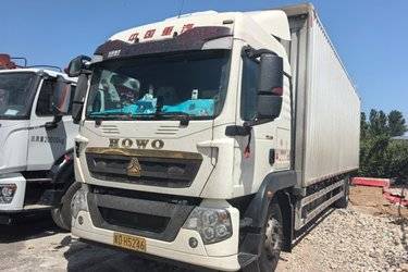 二手中国重汽 豪沃NX中卡 290马力 4X2 9.65米厢式载货车(国六) 单桥 曼二手载货车 黄牌图片