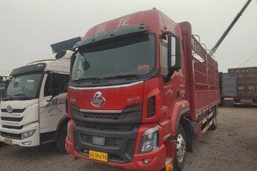 二手东风柳汽 乘龙H5中卡 270马力 4X2 6.8米仓栅式载货车(国六) 单桥 玉柴二手载货车 黄牌图片