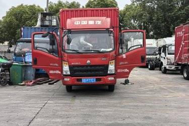 二手中国重汽HOWO 追梦 130马力 4.15米单排厢式轻卡(万里扬6档)(国六) 单桥 潍柴二手载货车 蓝牌图片