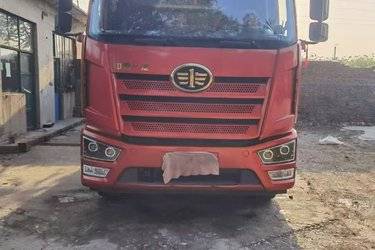 二手一汽解放 J6L中卡 领航版绿通240马力 4X2 6.75米仓栅式载货车(国五) 单桥 大柴二手载货车 黄牌图片