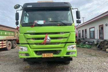 二手中国重汽 HOWO重卡 380马力 6X4 5.8米自卸车(国五) 后八轮 中国重汽二手自卸车 黄牌