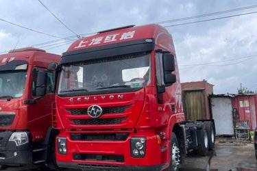 二手上汽红岩 杰狮M500重卡 450马力 6X4牵引车(国五) 双驱 上柴二手牵引车 黄牌图片