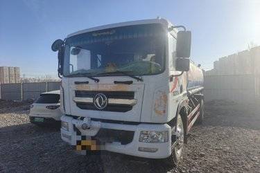 二手洒水车/喷洒车 湖北力威(中汽力威牌) 东风多利卡底盘 180 8.63 4X2图片