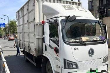二手陕汽商用车 智云S300 4.5T 4.2米单排纯电动厢式轻卡(气刹)  二手电动卡车电动载货车图片