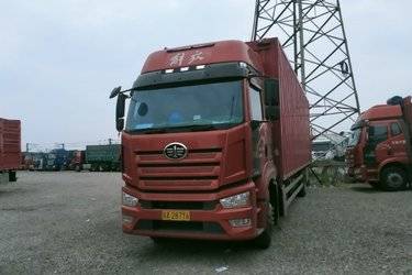 二手一汽解放 J6L 精英版 300马力 4X2 9.75米厢式载货车(国六) 单桥 锡柴二手载货车 黄牌图片