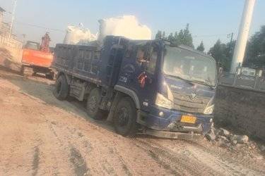 二手福田 瑞沃ES3 220马力 6X2 5.2米自卸车(国五) 前四后四 玉柴二手自卸车 黄牌图片