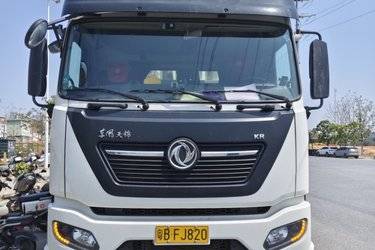 二手东风商用车 天锦KR PLUS 290马力 4X2 9.8米厢式载货车(国六) 单桥 康明斯二手载货车 黄牌图片