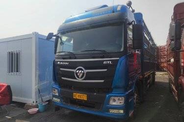 二手福田 欧曼GTL 6系重卡 360马力 8X2 9.6米仓栅式载货车(国五) 前四后六 福田康明斯二手载货车 黄牌图片