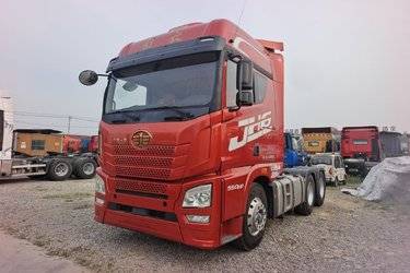 二手青岛解放 JH6重卡 550马力 6X4牵引车(国五) 双驱 潍柴二手牵引车 黄牌图片