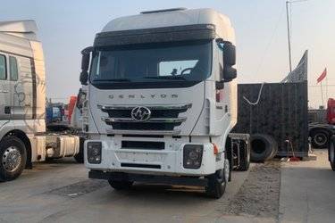 二手上汽红岩 杰狮M500重卡 430马力 4X2牵引车(国五) 单桥 潍柴二手牵引车 黄牌图片