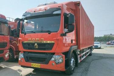 二手中国重汽 HOWO TX 290马力 4X2 9.6米翼开启厢式载货车(国六) 单桥 曼二手载货车 黄牌图片