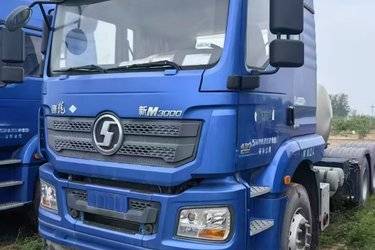 二手陕汽重卡 德龙M3000 300马力 4X2 LNG牵引车(国五) 单桥 潍柴二手牵引车 黄牌