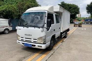 二手庆铃 五十铃100P 98马力 3.2米双排厢式轻卡(国四) 单桥 庆铃五十铃二手载货车 蓝牌图片
