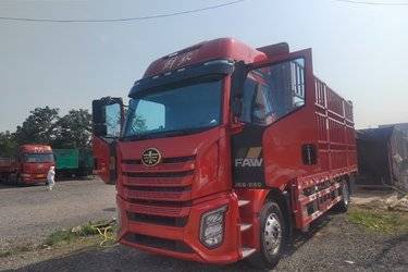 二手一汽解放 J6G 领航版 280马力 4X2 6.75米AMT自动档仓栅式载货车(万里扬10档)(国六) 单桥 锡柴二手载货车 黄牌图片