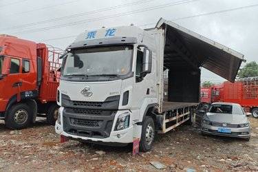 二手东风柳汽 乘龙H5中卡 270马力 4X2 9.6米厢式载货车(国五) 单桥 玉柴二手载货车 黄牌图片