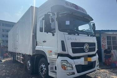 二手东风商用车 天龙重卡 245马力 6X2 9.4米厢式载货车(国五) 前四后四 康明斯二手载货车 黄牌图片