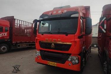 二手中国重汽 HOWO TX 290马力 4X2 9.6米翼开启厢式载货车(国六) 单桥 曼二手载货车 黄牌图片