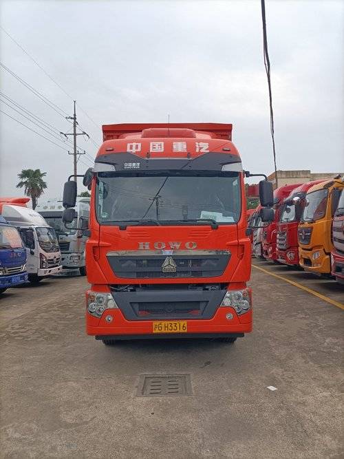 重汽豪沃(HOWO) 290马力 载货车