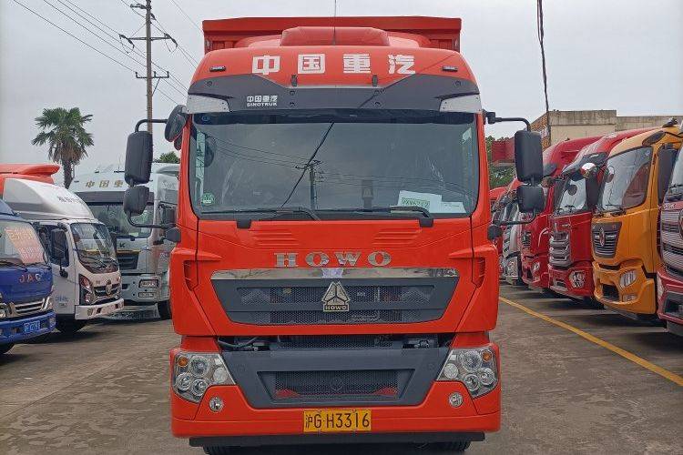 二手重汽豪沃(HOWO) 290马力 载货车