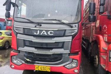 二手江淮 格尔发K5L中卡 160马力 4X2 7.8米厢式载货车(国五) 单桥 潍柴二手载货车 黄牌图片