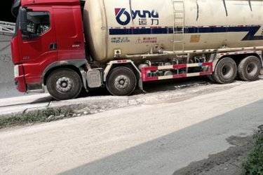 二手粉粒物料运输车 东风柳汽乘龙 乘龙H7 385 1995 4X4图片
