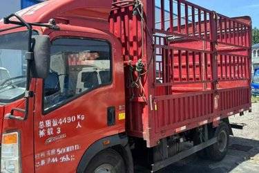 二手中国重汽HOWO 追梦 160马力 4X2 4.15米单排仓栅轻卡(国六) 单桥 潍柴二手载货车 蓝牌图片