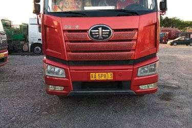 二手一汽解放 J6P重卡 420马力 6X4牵引车(国五) 双驱 大柴二手牵引车 黄牌图片