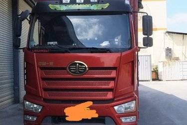 二手一汽解放 J6L中卡 经典版 240马力 4X2 6.75米仓栅式载货车(平顶)(国六) 单桥 锡柴二手载货车 黄牌图片