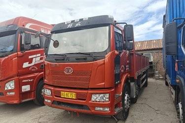 二手一汽解放 J6L中卡 240马力 6X2 7.7米栏板载货车(国五) 前四后四 锡柴二手载货车 黄牌图片