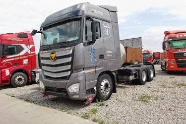 二手福田 欧曼EST 北方版 530马力 6X4 LNG自动挡牵引车(国六)(有缓速器)(国六) 双驱 福田康明斯二手牵引车 黄牌
