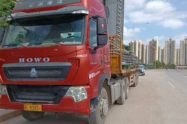 二手中国重汽 HOWO T7H重卡 440马力 6X4牵引车(3225轴距)(国五) 双驱 曼二手牵引车 黄牌