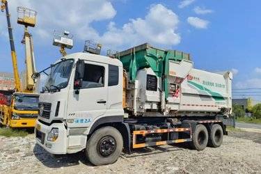 二手垃圾运输车 东风华神 华神V3 190 7.6 6X2图片