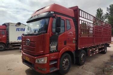 二手一汽解放 新J6P重卡 320马力 6X2 9.65米仓栅式载货车(国六) 前四后四 锡柴二手载货车 黄牌图片