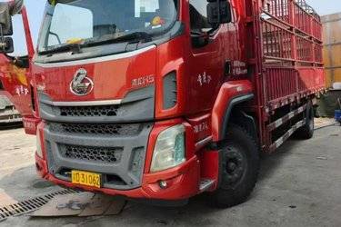 二手东风柳汽 乘龙H5中卡 220马力 4X2 6.8米仓栅式载货车(国五) 单桥 东风二手载货车 黄牌