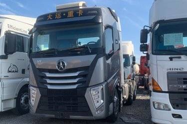 二手大运 V9重卡 550马力 6X4 AMT自动挡牵引车(液缓)(国五) 双驱 潍柴二手牵引车 黄牌图片