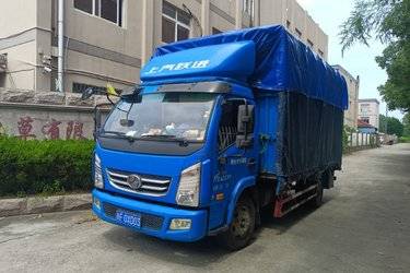 二手跃进 上骏X500-33 143马力 4.2米单排仓栅式轻卡(国五) 单桥 云内动力二手载货车 蓝牌图片