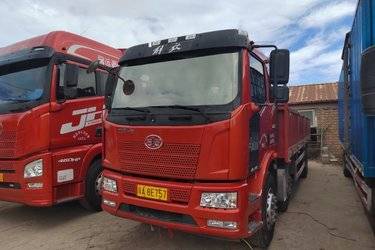 二手一汽解放 J6L中卡 240马力 6X2 7.7米栏板载货车(国五) 前四后四 锡柴二手载货车 黄牌图片
