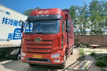 二手一汽解放 J6L中卡 尊享版 260马力 4X2 6.75米仓栅式载货车(国六) 单桥 锡柴二手载货车 黄牌图片