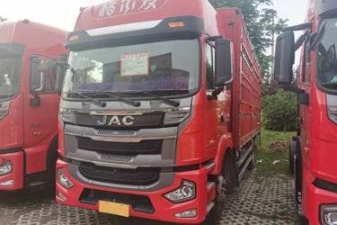 二手江淮 格尔发A5X中卡 245马力 4X2 6.8米仓栅式载货车(国五) 单桥 东风康明斯二手载货车 黄牌