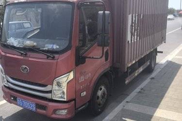 二手跃进 超越C100-33 95马力 柴油 4.18米单排厢式轻卡(国五) 单桥 云内动力二手载货车 蓝牌图片