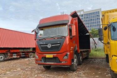 二手东风商用车 天龙KL重卡 465马力 8X4 9.6米厢式载货车(国五) 前四后八 雷诺二手载货车 黄牌图片