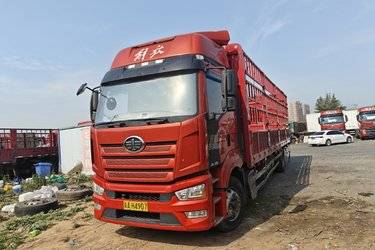 二手一汽解放 J6L 精英版 300马力 4X2 6.75米仓栅式载货车(378铸造桥)(国六) 单桥 锡柴二手载货车 黄牌图片