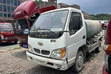 二手洒水车/喷洒车 唐骏汽车 欧铃T3 87  4X2图片