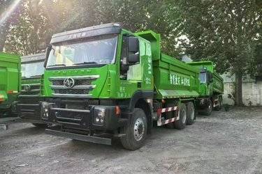 二手上汽红岩 杰狮C500重卡 390马力 6X4 5.6米自卸车(国五) 后八轮 上菲红二手自卸车 黄牌图片