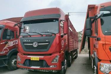 二手东风商用车 天龙KL重卡 465马力 8X4 9.6米仓栅式载货车(国五) 前四后八 雷诺二手载货车 黄牌图片