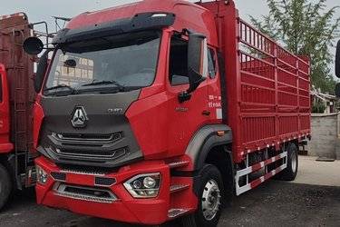 二手中国重汽 豪瀚J7G重卡 轻量化版 400马力 8X4 9.6米LNG载货车(国五) 前四后八 曼二手载货车 黄牌图片