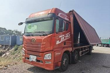 二手青岛解放 JH6 智享版 320马力 6X2 9.5米翼开启厢式载货车(国六) 前四后四 潍柴二手载货车 黄牌图片