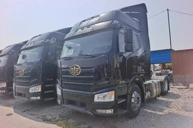 二手一汽解放 J6P重卡 领航版 460马力 4X2牵引车(国五) 单桥 锡柴二手牵引车 黄牌图片