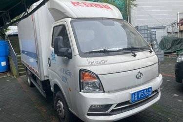 二手长安跨越者D5 PLUS 豪华型 2.0L 144马力 汽油 3.935米单排厢式小卡(国六) 单桥 云内动力二手载货车 蓝牌图片