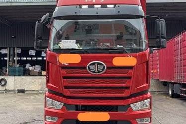 二手一汽解放 J6L 精英版 300马力 4X2 9.75米厢式载货车(国六) 单桥 大柴二手载货车 黄牌图片